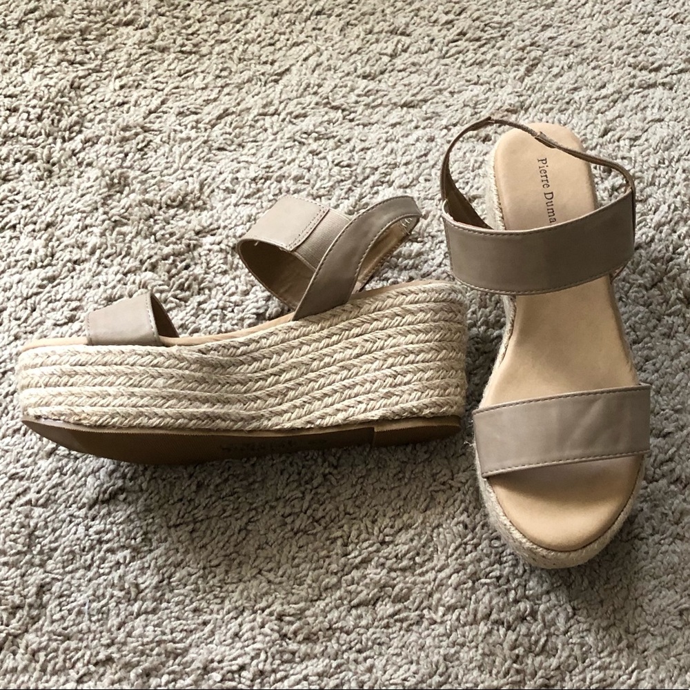 Platform sandals